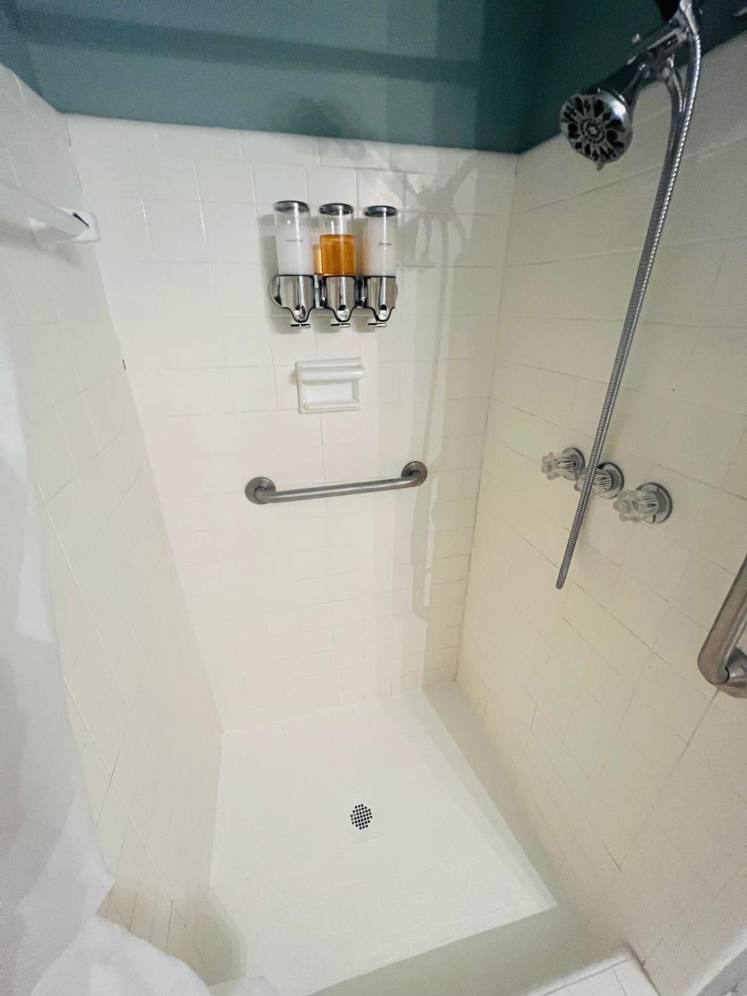 Pura Vida Private Access, Room & Bathroom West Palm Beach Extérieur photo